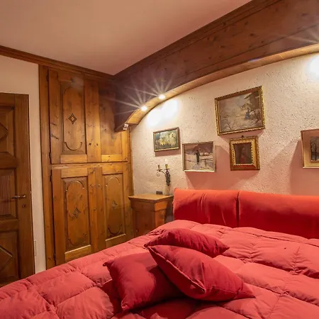 Joivy Big Flat For 6 With Backyard And Parking In Courmayeur Exterior photo