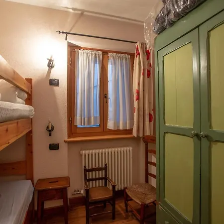 Joivy Big Flat For 6 With Backyard And Parking In Courmayeur Exterior photo