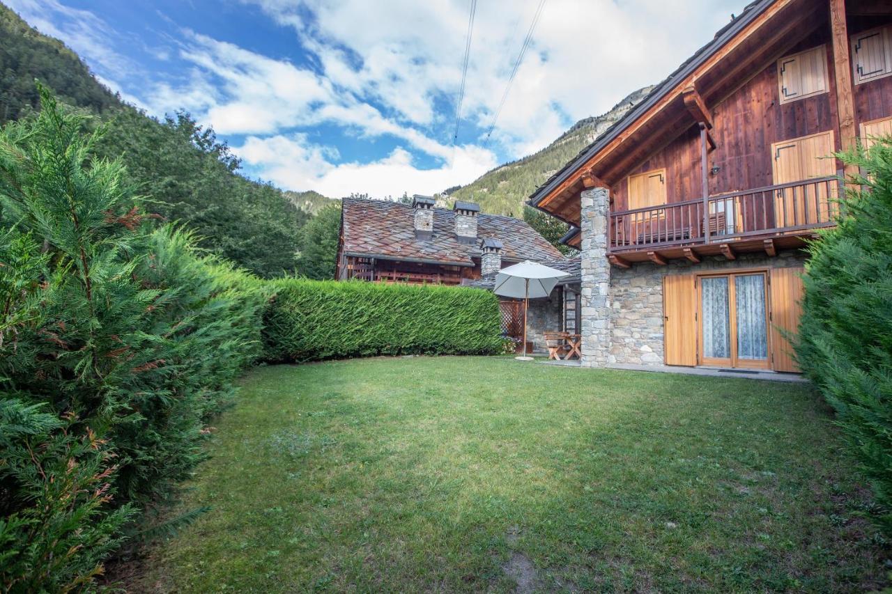 Joivy Big Flat For 6 With Backyard And Parking In Apartment Courmayeur